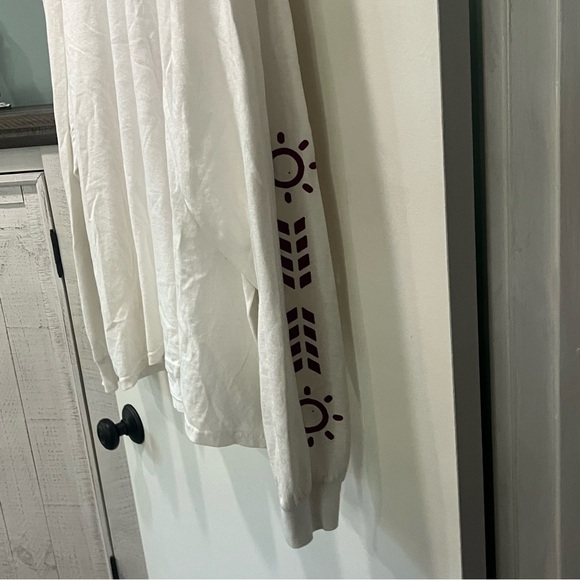 NWOT Coney Island Picnic Long Sleeve Graphic T-Shirt - Size L/XL - Picture 8 of 9